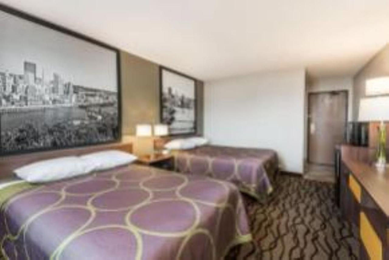 Super 8 By Wyndham Bedford Hotel Ngoại thất bức ảnh